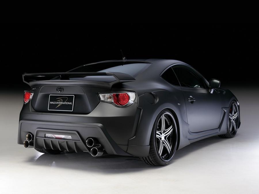 Toyota GT 86 Sports Line by WALD 2013 года  (фото 4 из 9)